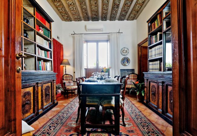 Apartment in Rome - Daphne Terrace Suite